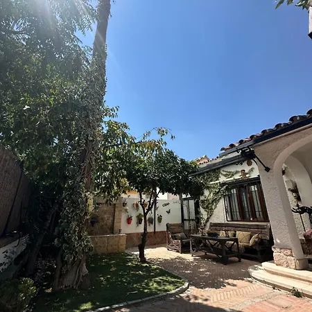 Arunda Luxury Boutique *